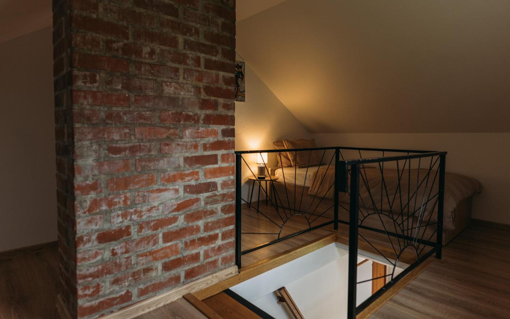 Apartma Hisa Na Ravnah With Hot Tub Pišece 외부 사진