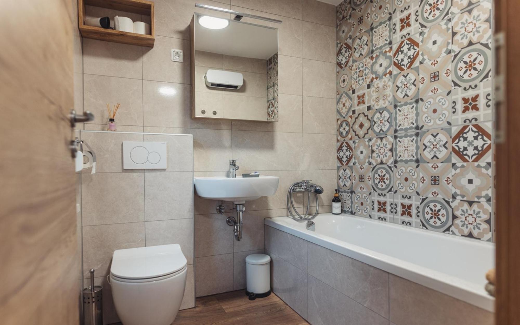 Apartma Hisa Na Ravnah With Hot Tub Pišece 외부 사진