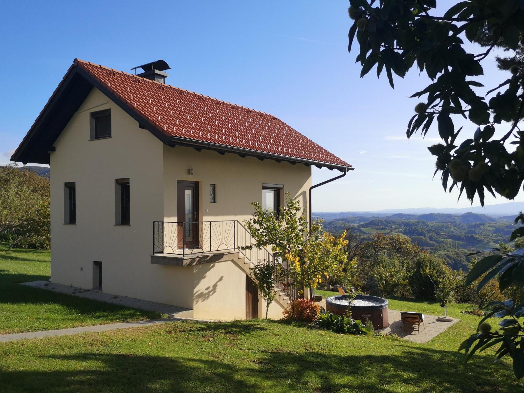 Apartma Hisa Na Ravnah With Hot Tub Pišece 외부 사진